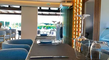 Bruskos Hotel & Suites