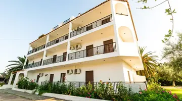 Bruskos Hotel & Suites