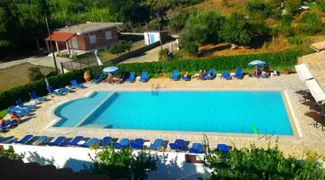 Bruskos Hotel & Suites