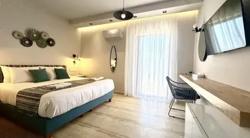Bruskos Hotel & Suites