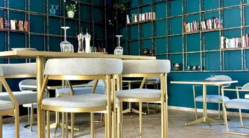 Bruskos Hotel & Suites