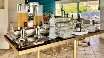 Bruskos Hotel & Suites