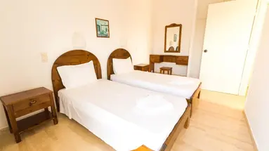 Bruskos Hotel & Suites