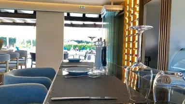 Bruskos Hotel & Suites