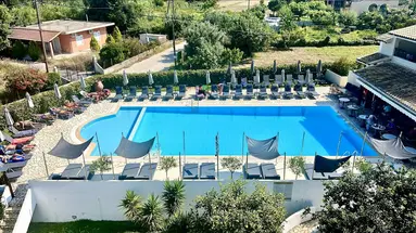 Bruskos Hotel & Suites
