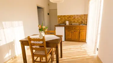 Bruskos Hotel & Suites