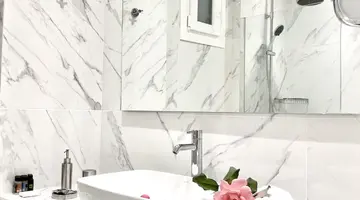 Bruskos Hotel & Suites