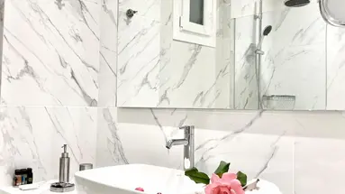 Bruskos Hotel & Suites