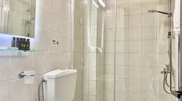 Bruskos Hotel & Suites