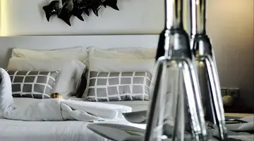 Bruskos Hotel & Suites