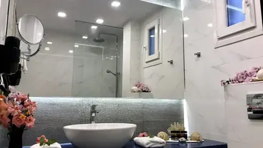 Bruskos Hotel & Suites