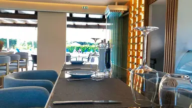 Bruskos Hotel & Suites
