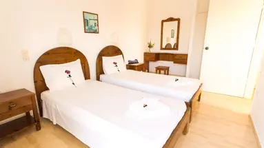 Bruskos Hotel & Suites