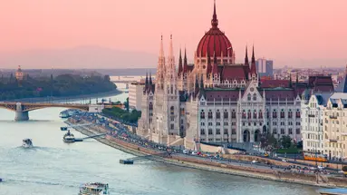 Budapeszt i zamki Siedmiogrodu - zwiedzanie Węgier i Rumunii