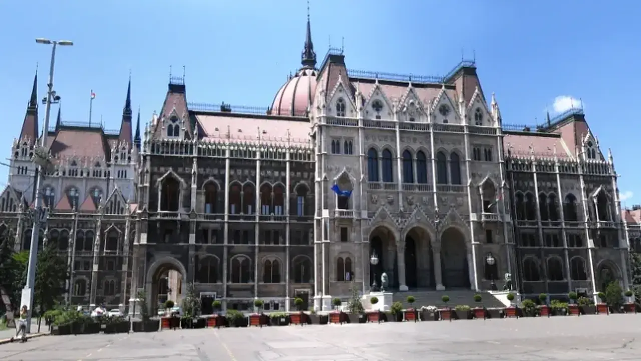 BUDAPESZT - SZLAKIEM WĘGIERSKICH WINNIC - 4 dni
