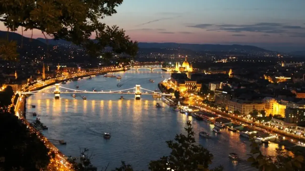 BUDAPESZT - SZLAKIEM WĘGIERSKICH WINNIC - 4 dni