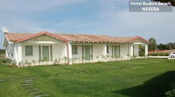 BUDONI BEACH HOTEL