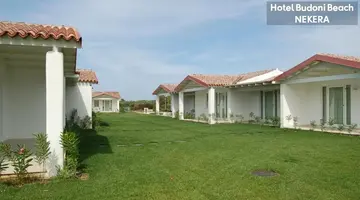 BUDONI BEACH HOTEL