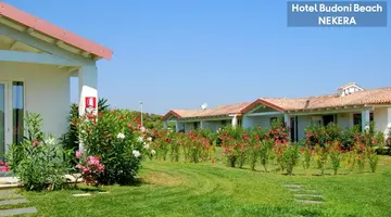 BUDONI BEACH HOTEL