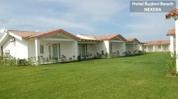 BUDONI BEACH HOTEL
