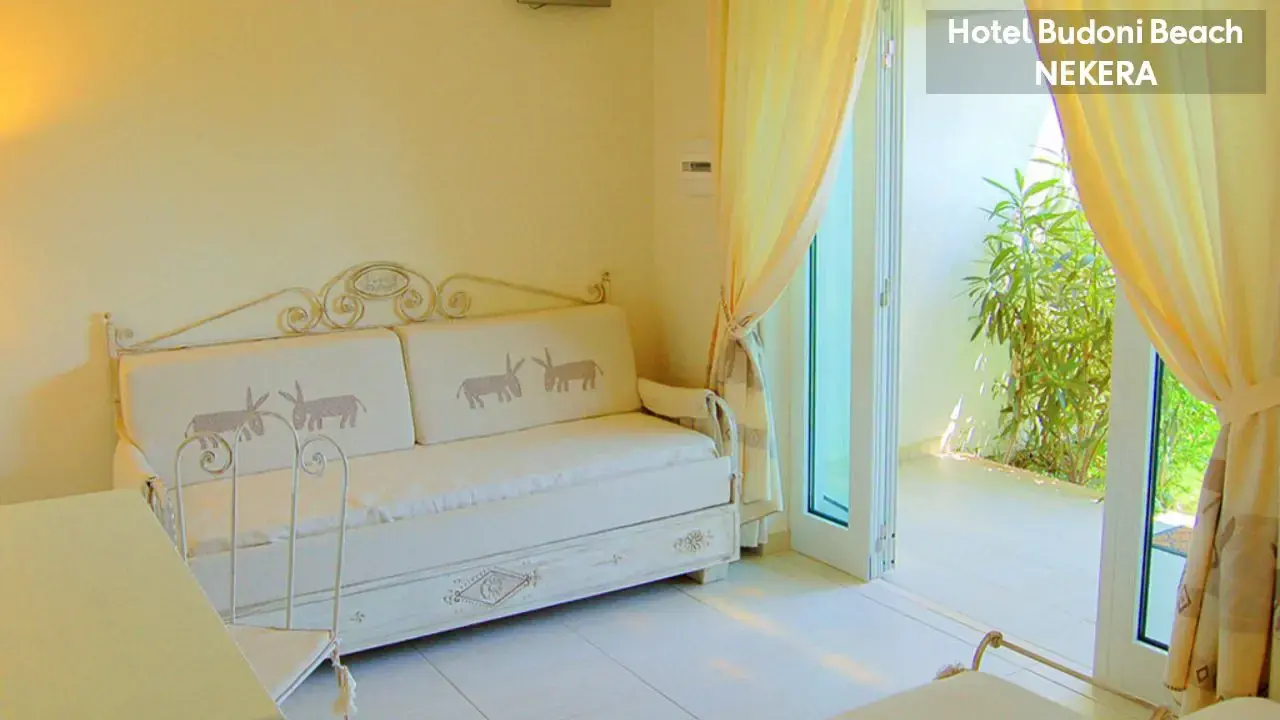 BUDONI BEACH HOTEL