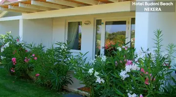 BUDONI BEACH HOTEL