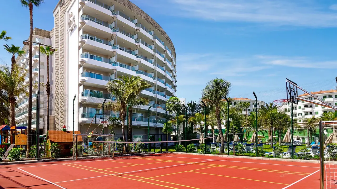 Bull Escorial & Spa