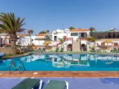 Bungalows Castillo Club Lake