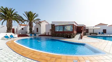 Bungalows Castillo Club Lake