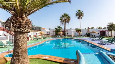 Bungalows Castillo Club Lake