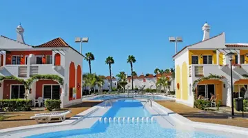 Bungalows Cordial Green Golf