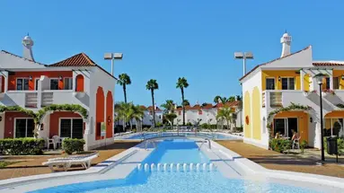 Bungalows Cordial Green Golf