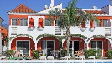 Bungalows Cordial Green Golf