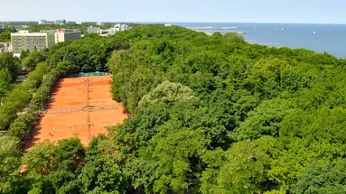 Bursztyn Resort