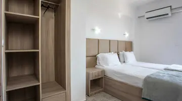 BUTTERFLY STUDIOS