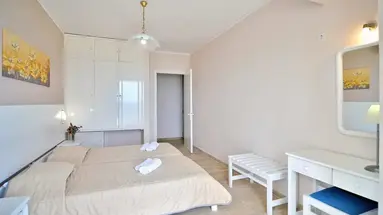 Byron Apartments