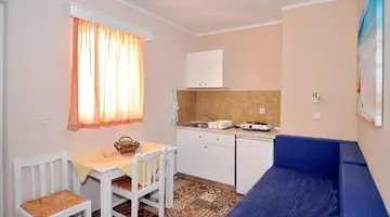 Byron Apartments
