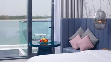 C Central Resort The Palm
