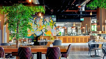 C Central The Palm