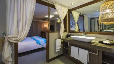 C MAURITIUS