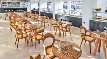 Cabana Blu Hotel & Suites