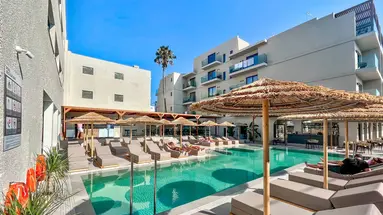 Cabana Blu Hotel & Suites