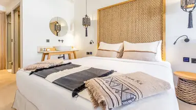 Cabana Blu Hotel & Suites