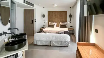 Cabana Blu Hotel & Suites
