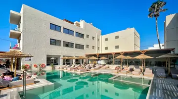 Cabana Blu Hotel & Suites