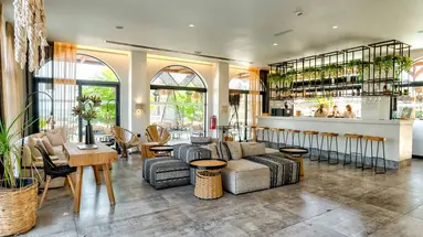 Cabana Blu Hotel & Suites