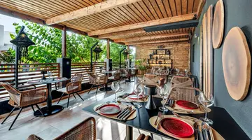 Cabana Blu Lifestyle Boutique Hotel & Suites