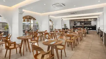 Cabana White Boutique Hotel