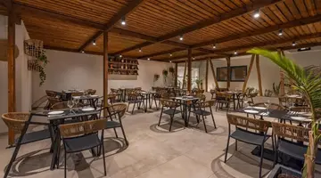 Cabana White Boutique Hotel