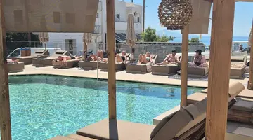 Cabana White Boutique Hotel